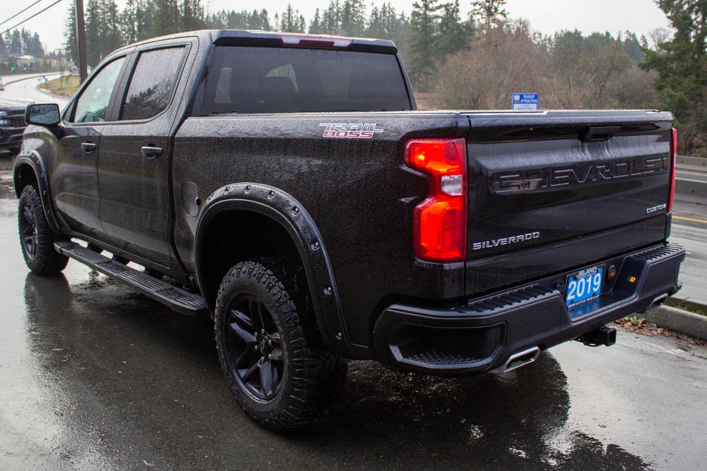 Pre-Owned 2019 Chevrolet Silverado 1500 Custom Trail Boss, Fender ...